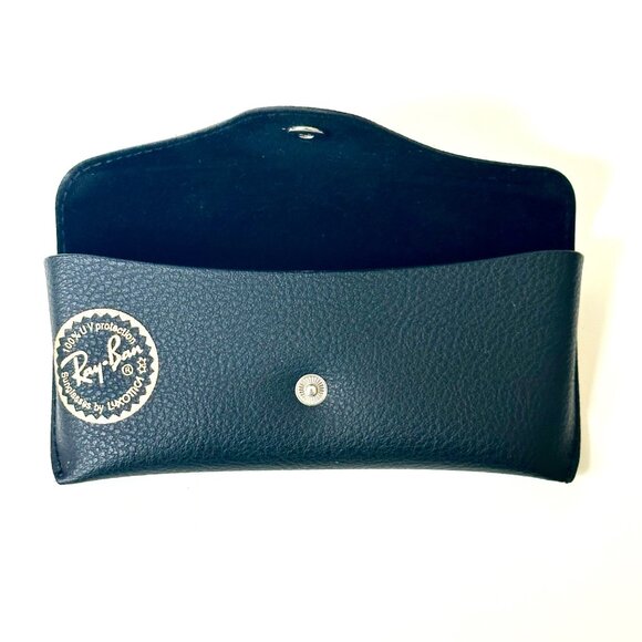 Ray-Ban Soft Black Pebbled Leather Case W/Branded Cleaning Cloth - CASE ONLY - Picture 4 of 8